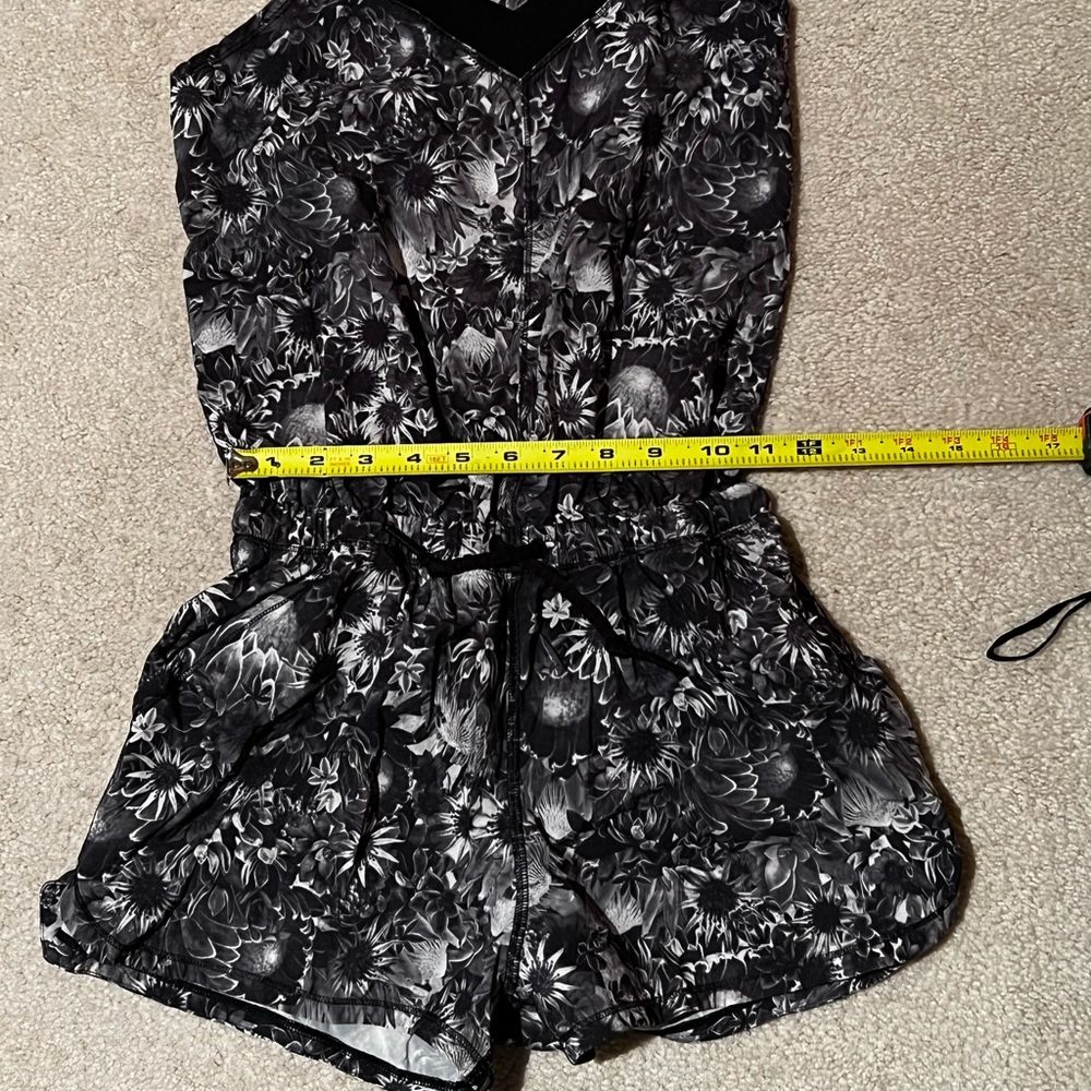 Lululemon Runsie Romper 4 - Picture 5 of 7